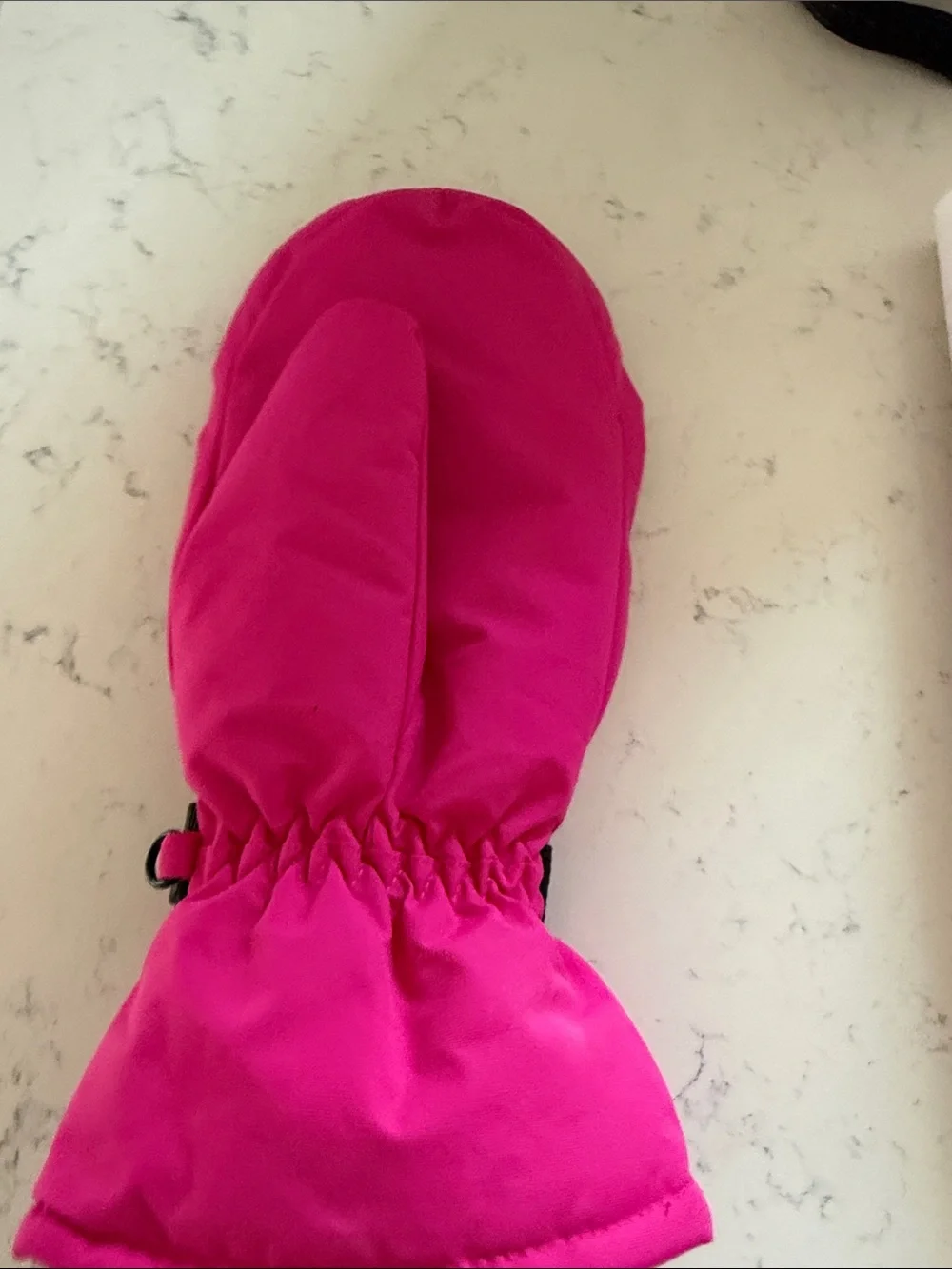 Dunkin' Pink Puffer Mitt